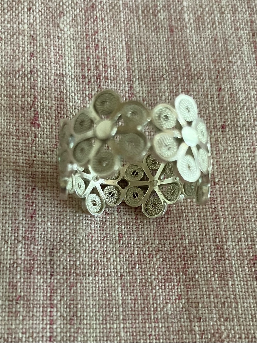 Olmox Silver Filgree Ring, size 8
